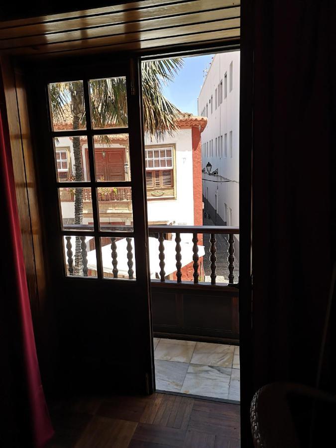 Apartamentos La Fuente Santa Cruz de la Palma  Luaran gambar